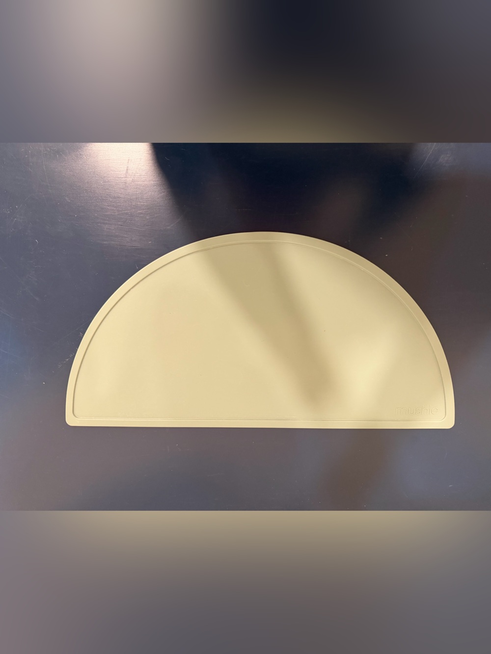 Silicone Half-Moon Placemat in Sage Green